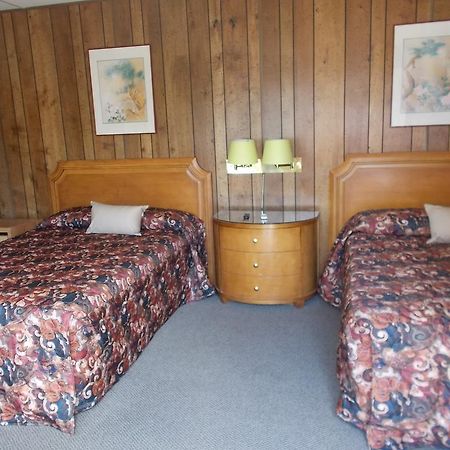 Atomic Inn Beatty Near Death Valley Екстер'єр фото