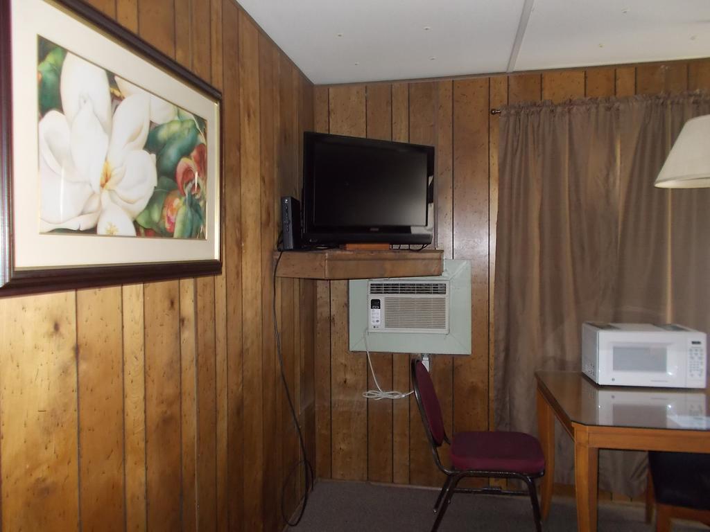 Atomic Inn Beatty Near Death Valley Екстер'єр фото