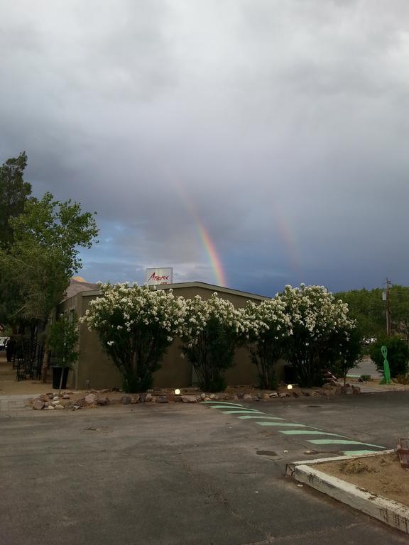 Atomic Inn Beatty Near Death Valley Екстер'єр фото