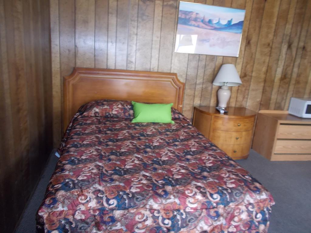 Atomic Inn Beatty Near Death Valley Екстер'єр фото